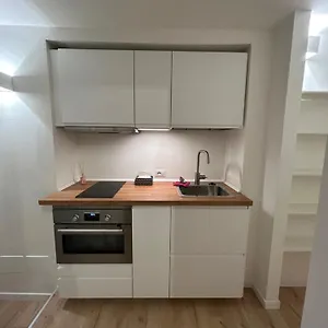  Apartment Near Bocconi Italy